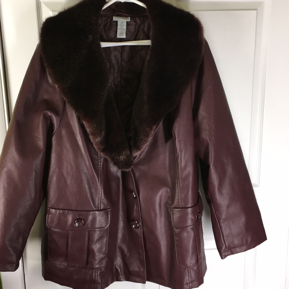 Coat 3X, with detachable faux Fur collar
